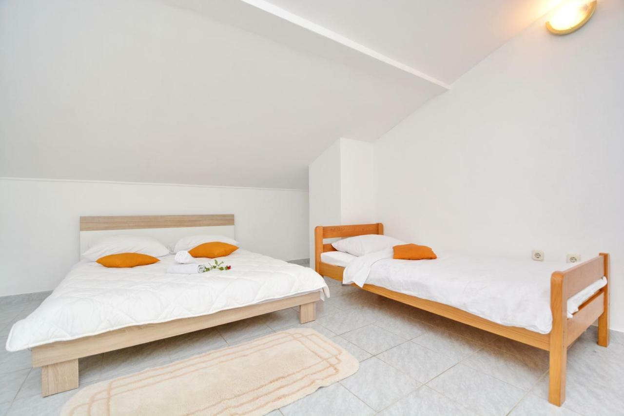 Apartmani Maca Sikovo ภายนอก รูปภาพ